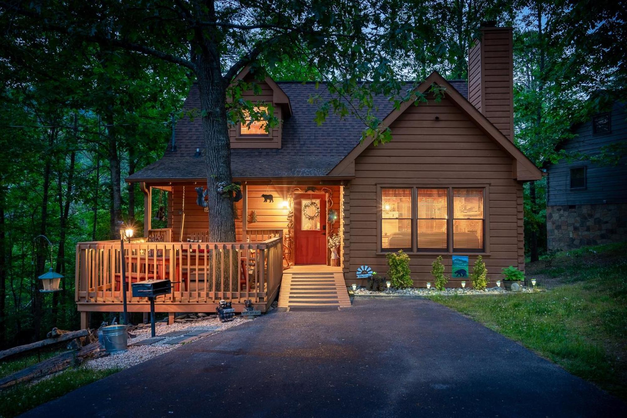Cozy, Ada Accessible, Family Cabin With Hot Tub Sevierville Eksteriør billede